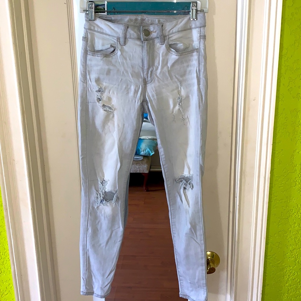 American Eagle Distressed Jeans